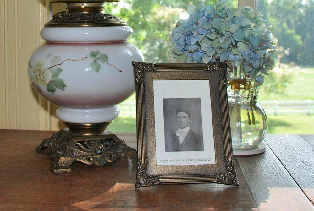 The Bed And Breakfast At Peace Hill Charles City ภายนอก รูปภาพ